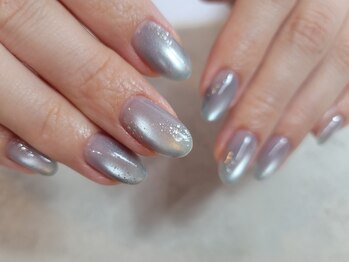 ジル(JILL.)の写真/手元に花を添える技術◇【初回オフ込 定額オトナシンプル/定額おすすめネイル《甘皮ケア付き》】