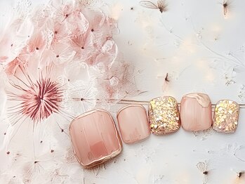 ピンクベージュ×ゴールド