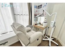 イージーホワイトニング 中野店(easy whitening)の雰囲気（ゆったりソファ＆プライベート空間で自分だけの癒し時間を◎）