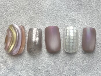 ちぐはぐ春ネイル