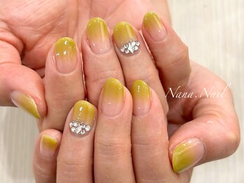 ナナネイル(Nana.Nail)/輝くオリーブグラデ