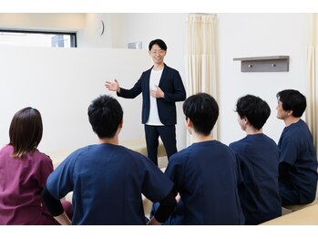 KMS西宮鍼灸整骨院/月に2回、『学術研修』