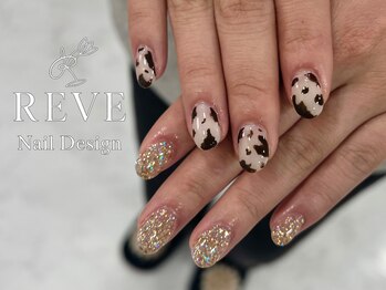 レーヴ(REVE)/牛柄ネイル