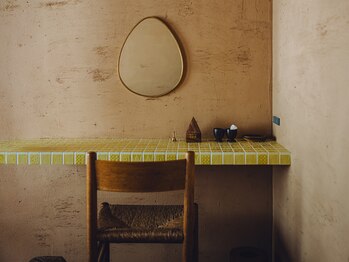 ナチュラルハーブス 灯り 淡路(Natural Herbs AKARI)/エレメントルーム『火の部屋』