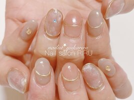 グレージュニュアンスネイル