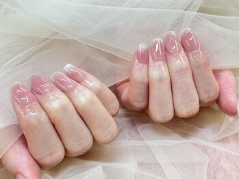 エクラン 西宮北口店(Ecrin)の写真/《透明感のあるネイルを楽しむ♪》カラー200種類以上と豊富なデザイン力でご提案☆オフィスネイルも◎