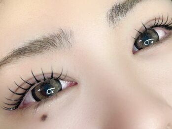 ポノ アイラッシュ(Pono eyelash)の写真/お目元の形と自まつ毛の状態に合わせてエクステやパーマのデザインをご提案♪ワンランク上の上品な目元に