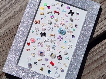 リリオン(RiLion)/アートし放題で使える無料パーツ