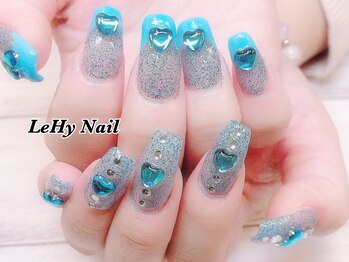 レヒネイル(LeHy nail)/フレンチ×ハートネイル