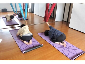 スタジオ プーナナ(Studio Punana)/ハンモックヨガ