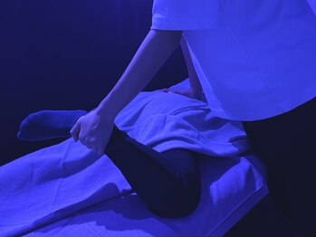 リラクシング バイ ユラープ(Relaxing by Uraaap)の写真/≪9月Open≫大人の癒しを追求したサロンが豊橋に誕生♪ヘッドスパ×もみほぐし×リンパマッサージ