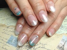 ラウト デコレーションアンドネイルサロン(Lauto Decoration&Nail Salon)/ホワイトラメグラデーション