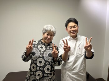 頭スッキリ整体サロン 伏見店/お客様とツーショット写真☆