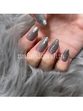 ジュア(Jua)/ちゅるんグレーネイル