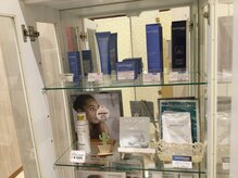 リラッサ 旭川店の雰囲気（フランスのブランド　フィトメール の化粧品の数々）