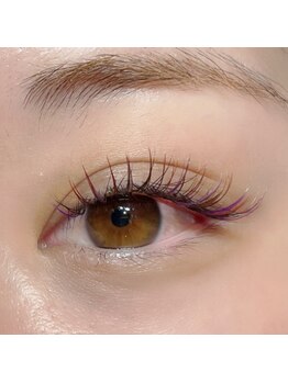 パウル アイデザイン(PAWRU eyedesign)/赤み系のカラーMIXマツエク