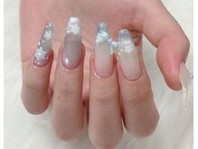 ネイルアンドアイラッシュスタジオ シュシュ(chouchou)/冬ネイル雪の結晶ブルーネイル