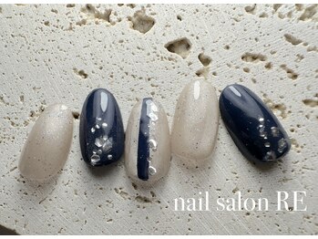 リー(RE)/12月の定額アート