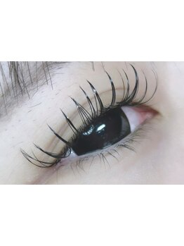 ボリュームのある目元にしたい