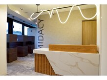 ミダシー 新宿本店/おしゃれなカウンター受付♪