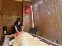 ワーディーの雰囲気（施術中一々の部分で丁寧に施術致します。）