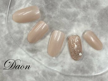 ネイルサロン ダオン(DAON)の写真/季節感を取り入れた上品×シンプルフットネイルならDAONにお任せ♪ふわすべフットになれるケアコースも◎