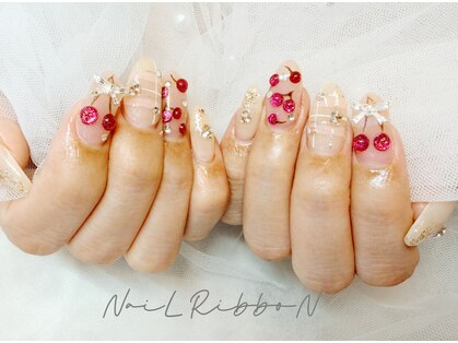 アイラッシュ アンド ネイル リボン 池袋店(RibboN)の写真