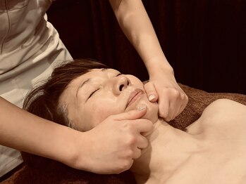 アラフェイス/小顔☆3Dリフトフェイシャル