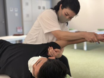 エーストレッチ 蒲田店(A stretch)/胸のストレッチで巻き肩の改善！