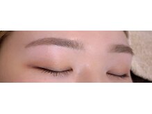 ココリラバズ(CoCoriraBuzz)/ミラノスタイルブロウリフト