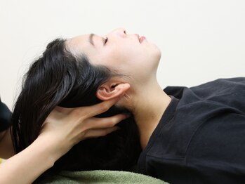 自然派痩身Salon Bi.の写真/【骨から整えて若々しい見た目を叶えながら美しい細身ボディに】ボキボキしない優しい整体で美姿勢を実現◎