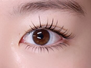 フラットラッシュ | ledマツエク専門店Eden（エデン）四日市店の写真/似合わせ診断で理想以上の目元へ。骨格・目幅・まぶたの厚みを分析し、ナチュラルに美しく仕上げます☆