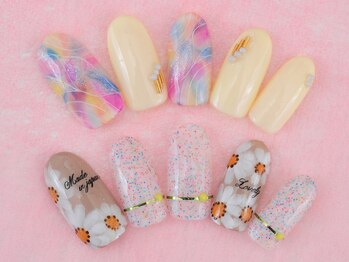 リコ ネイル(RIKO NAIL)/甘さ控えめフラワーネイル