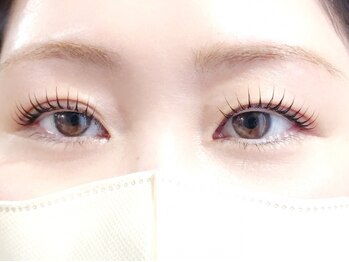 メルト(melt.)の写真/【自まつげ派の方にオススメ】お好みやまつげの状態に合わせてデザインします★キープ力に自信あり◎