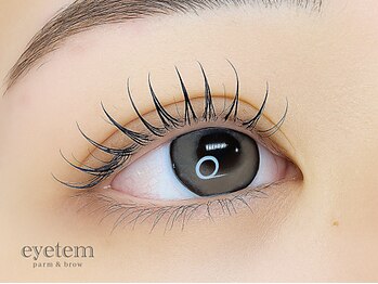 アイテム 阪急高槻店(eyetem)の写真/まつ毛パーマが初めての方も歓迎♪質問や悩みにも丁寧にお答えし、イメージ通りの美まつ毛に☆