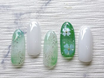 クローバーネイル