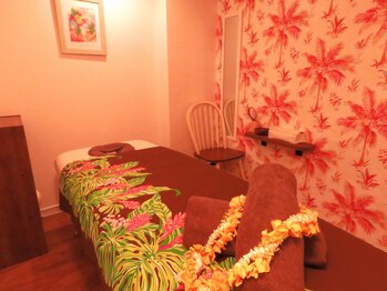ハワイアンフォレストSpa 福岡天神店/鏡のある個室ルーム