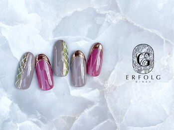 エアフォルク 銀座(ERFOLG)/新年をイメージ☆巳年ネイル