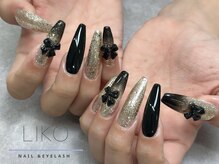 リコ(LIKO)/ブラック×ゴールドネイル