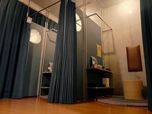 ヨモギー 大阪 福島店(YOMOGii)