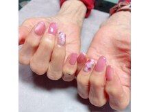 レインボー ネイル(Rainbow nail)の雰囲気（季節のフラワーネイル★）