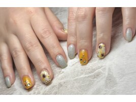 向日葵　夏ネイル