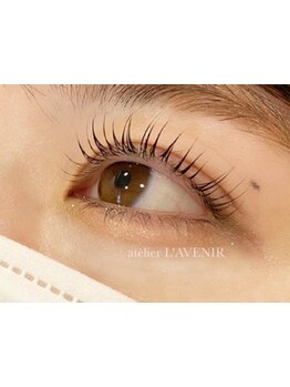 ナチュラル上品な目元にしたい