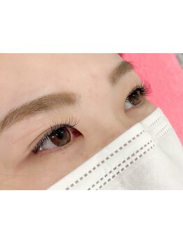 ナチュラル上品な目元にしたい