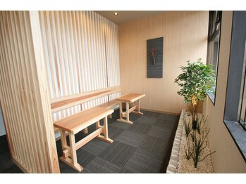 ムー 富山山室店(MUU)/待合スペース