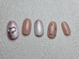 【初回オフ無料】ハートネイル