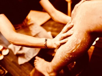 シャンティ バリスパ(Shanti Bali Spa)/膝上まで丁寧に行います♪