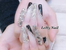 レヒネイル(LeHy nail)/斜めフレンチ×埋め尽くしネイル