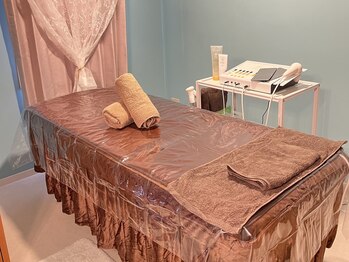 アム(Am.)/施術台