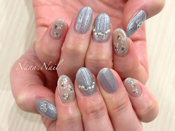 ナナネイル(Nana.Nail)/輝くマグネットと花アート